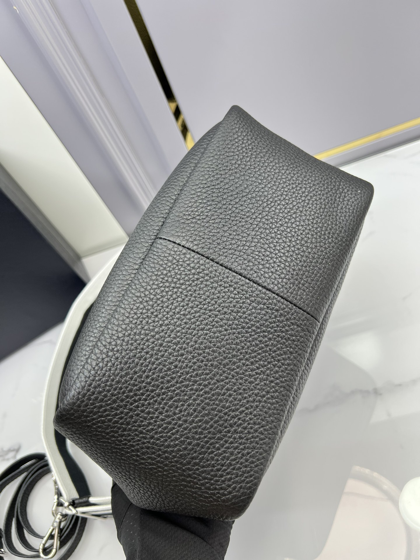 プラダ「Prada」デュアルストラップ バッグ