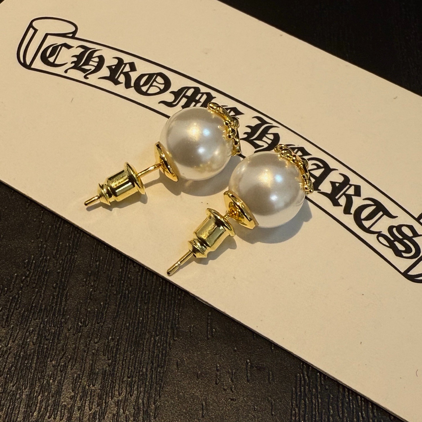 クロムハーツ「Chrome Hearts」クロムハーツ × ミキモト コラボレーション パールクロスピアス S925 ピアス