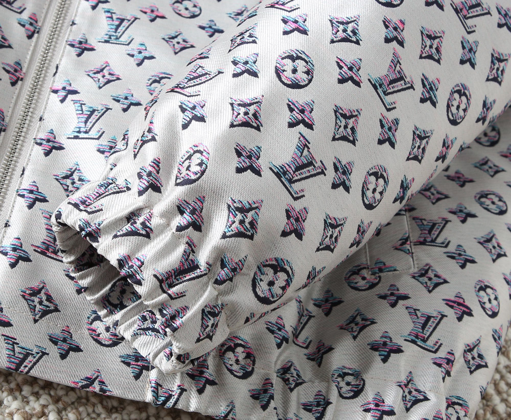 ルイ・ヴィトン「Louis Vuitton」秋冬コレクション クイルテッド ジャケット