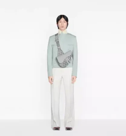 ディオール「Dior」 新作 SADDLE バッグ