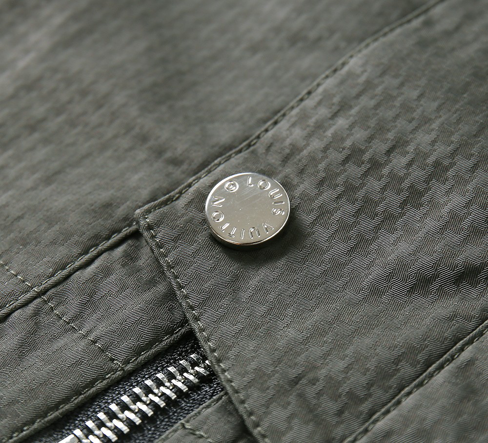 ルイ・ヴィトン「Louis Vuitton」秋冬コレクション クイルテッド ジャケット