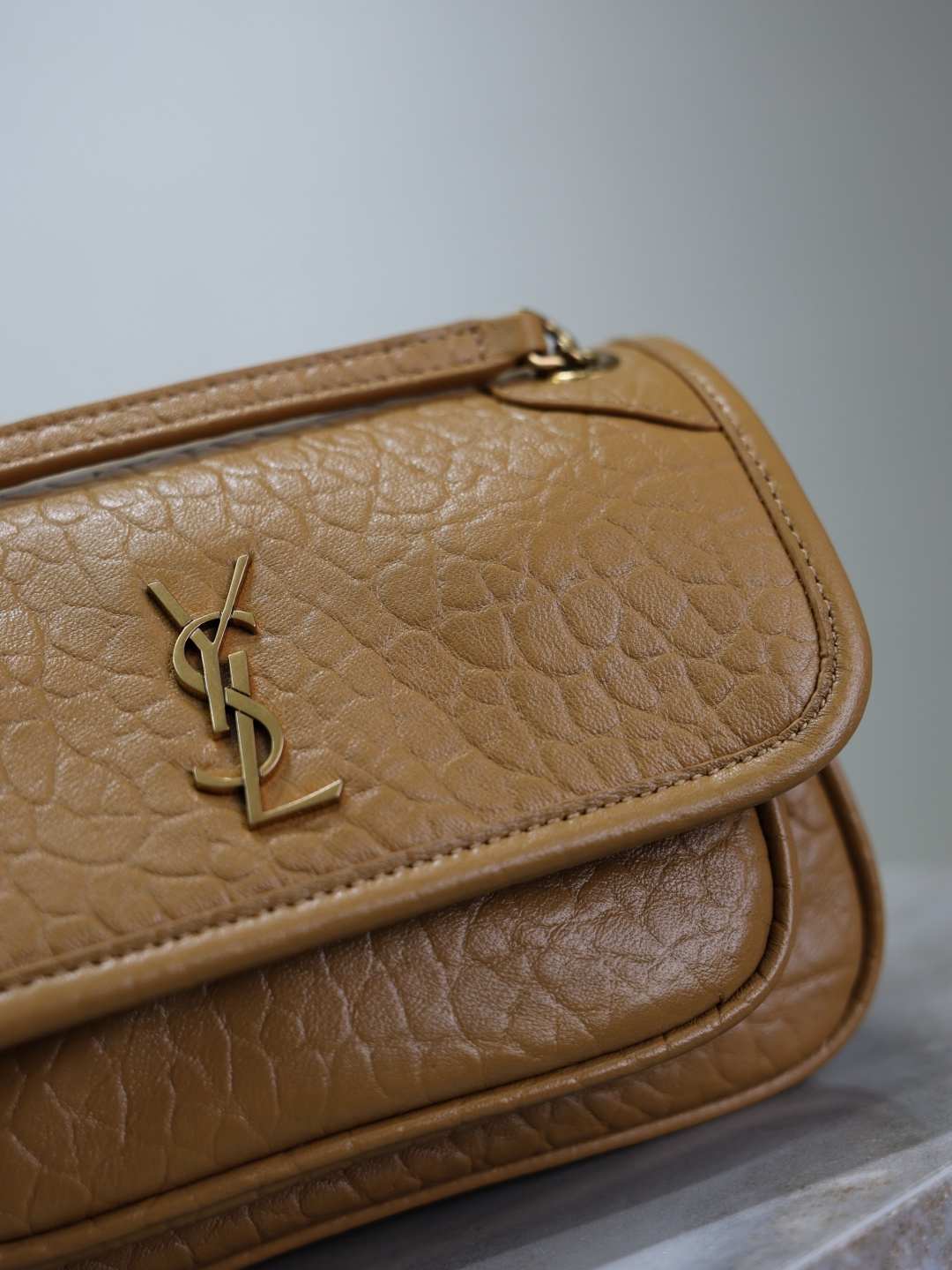 2026サンローラン「Saint Laurent NIKI ミニ グレインドラムスキン チェーンショルダーバッグ