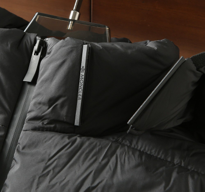 モンクレール「Moncler」秋冬 ダウンベストアウター