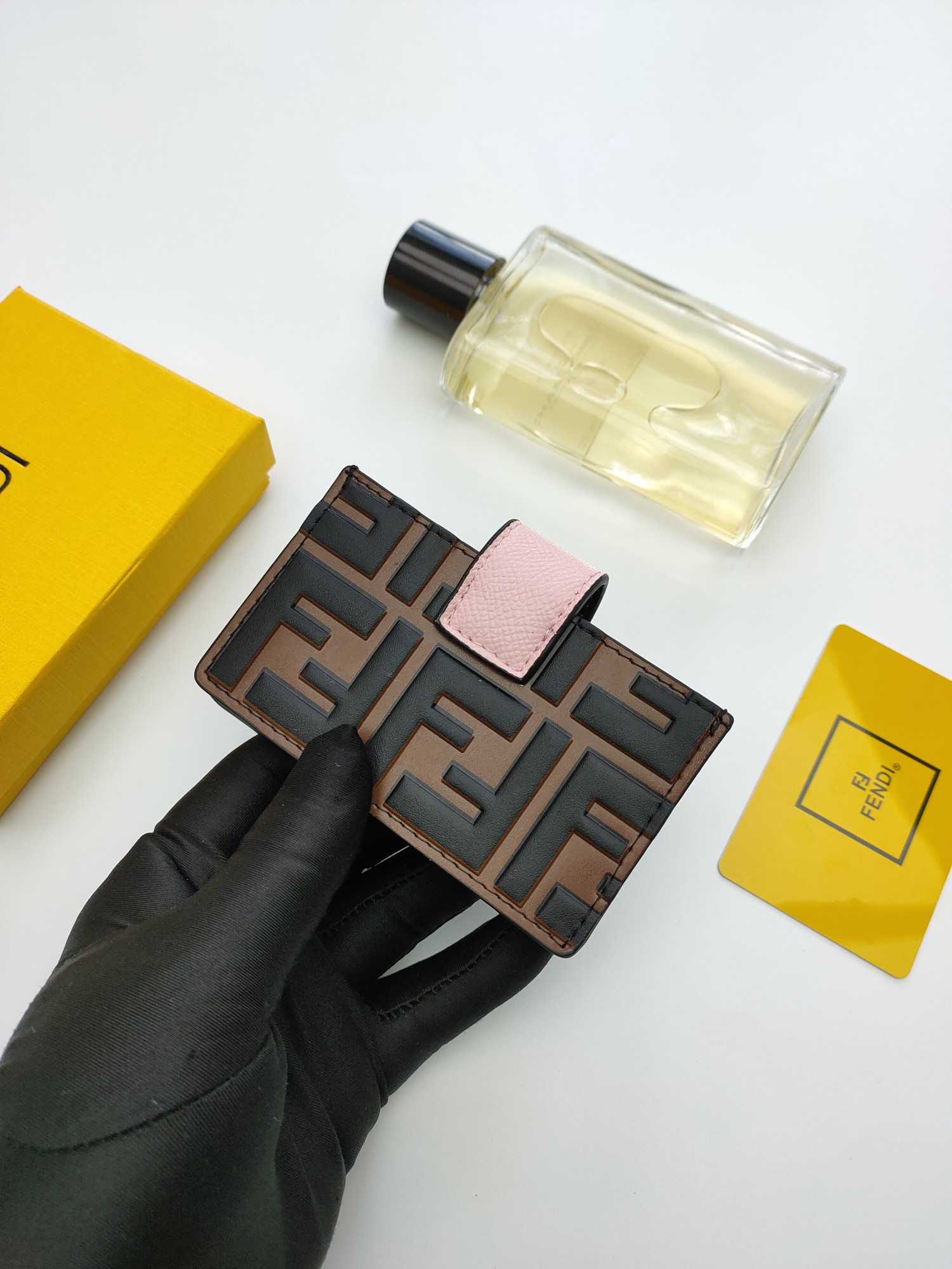 フェンディ「Fendi」フェンディ F is Fendi カードケース / カードホルダー