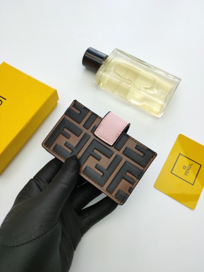 フェンディ「Fendi」フェンディ F is Fendi カードケース / カードホルダー