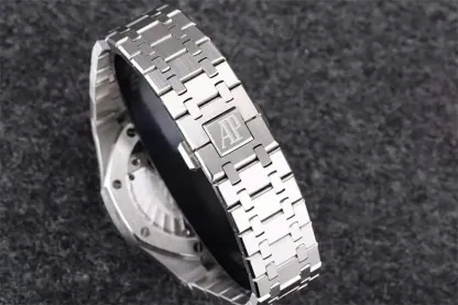 オーデマ ピゲ「Audemars Piguet」ロイヤルオーク トゥールビヨン 41MM腕時計