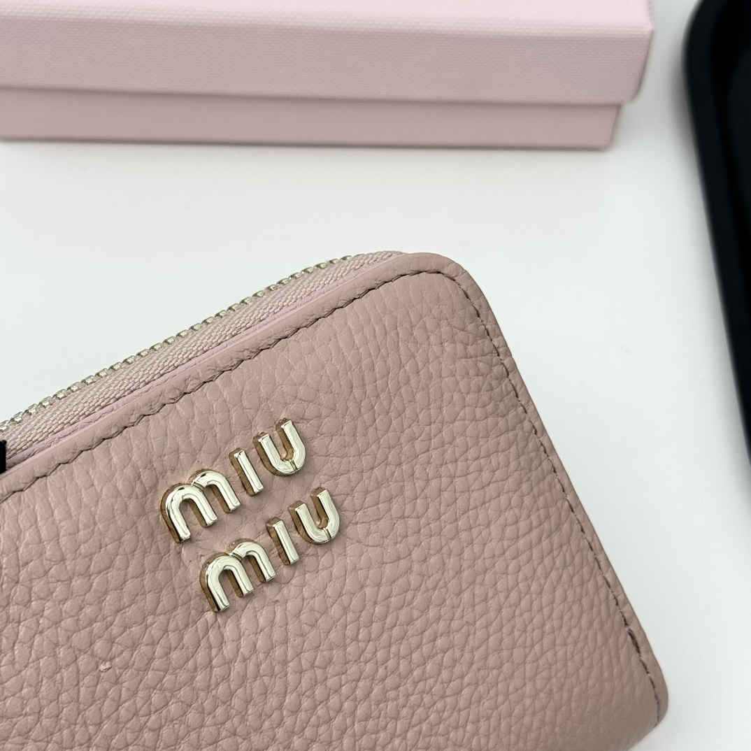 ミュウミュウ「Miu Miu」ミュウミュウ マテラッセ ラムスキン コンパクトバッグ 791 / ショルダーバッグ