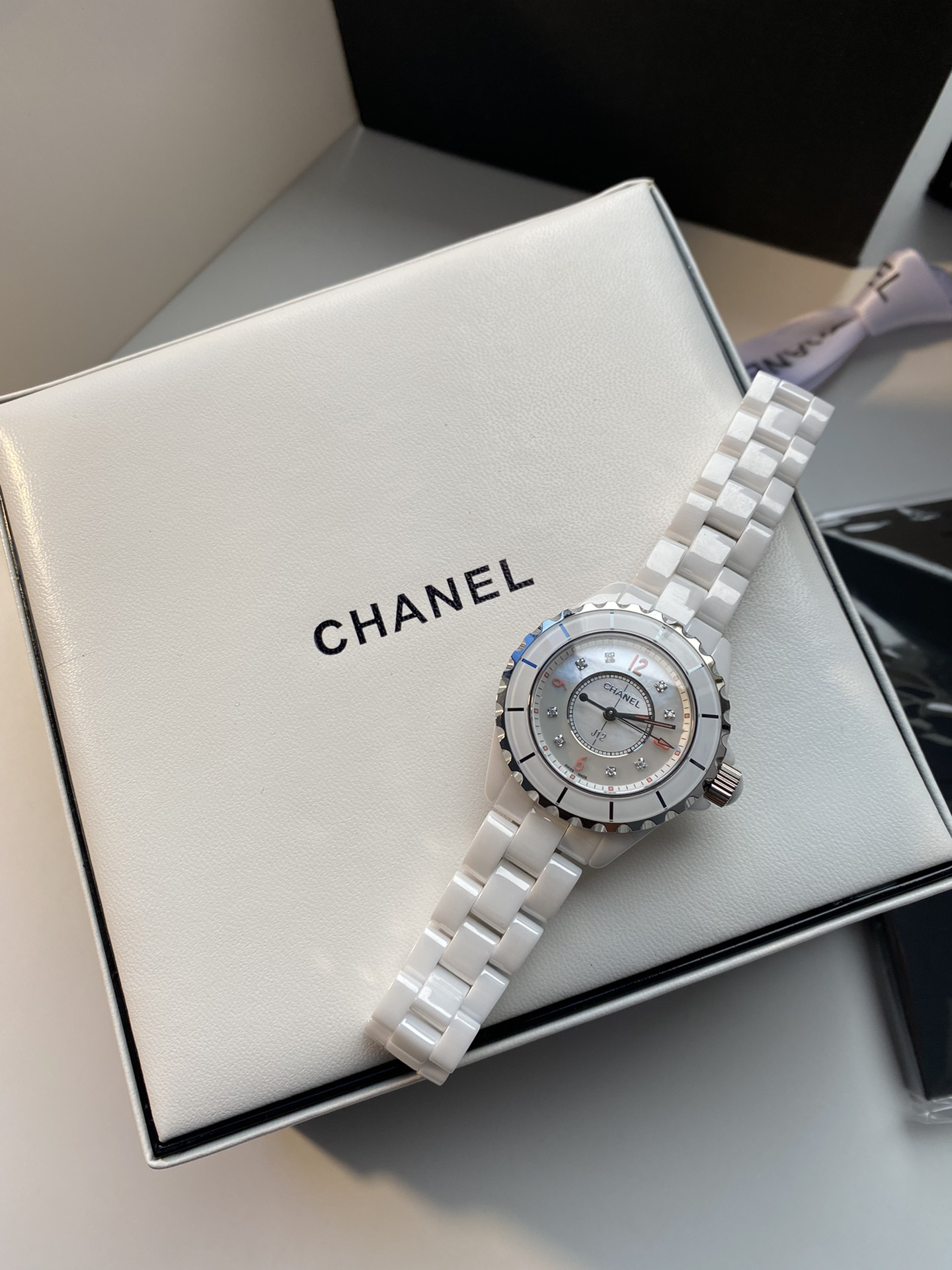 シャネル「Chanel」J12 キャリバー 33MM