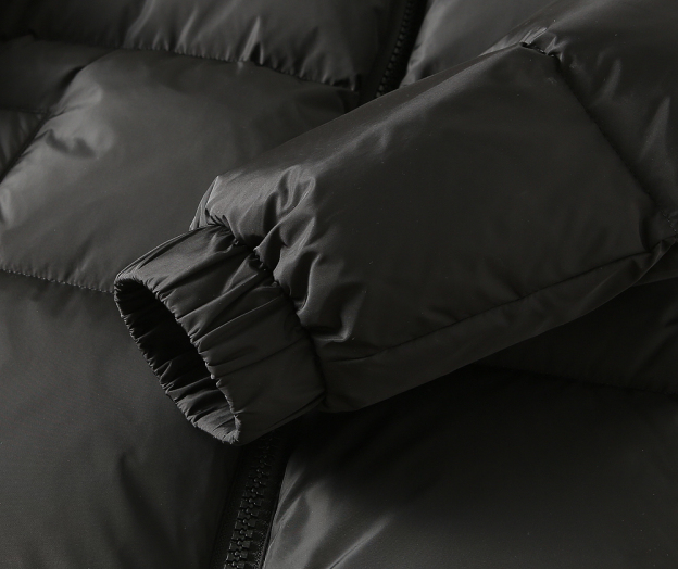 ルイ・ヴィトン「Louis Vuitton」秋冬コレクション ダウンジャケット