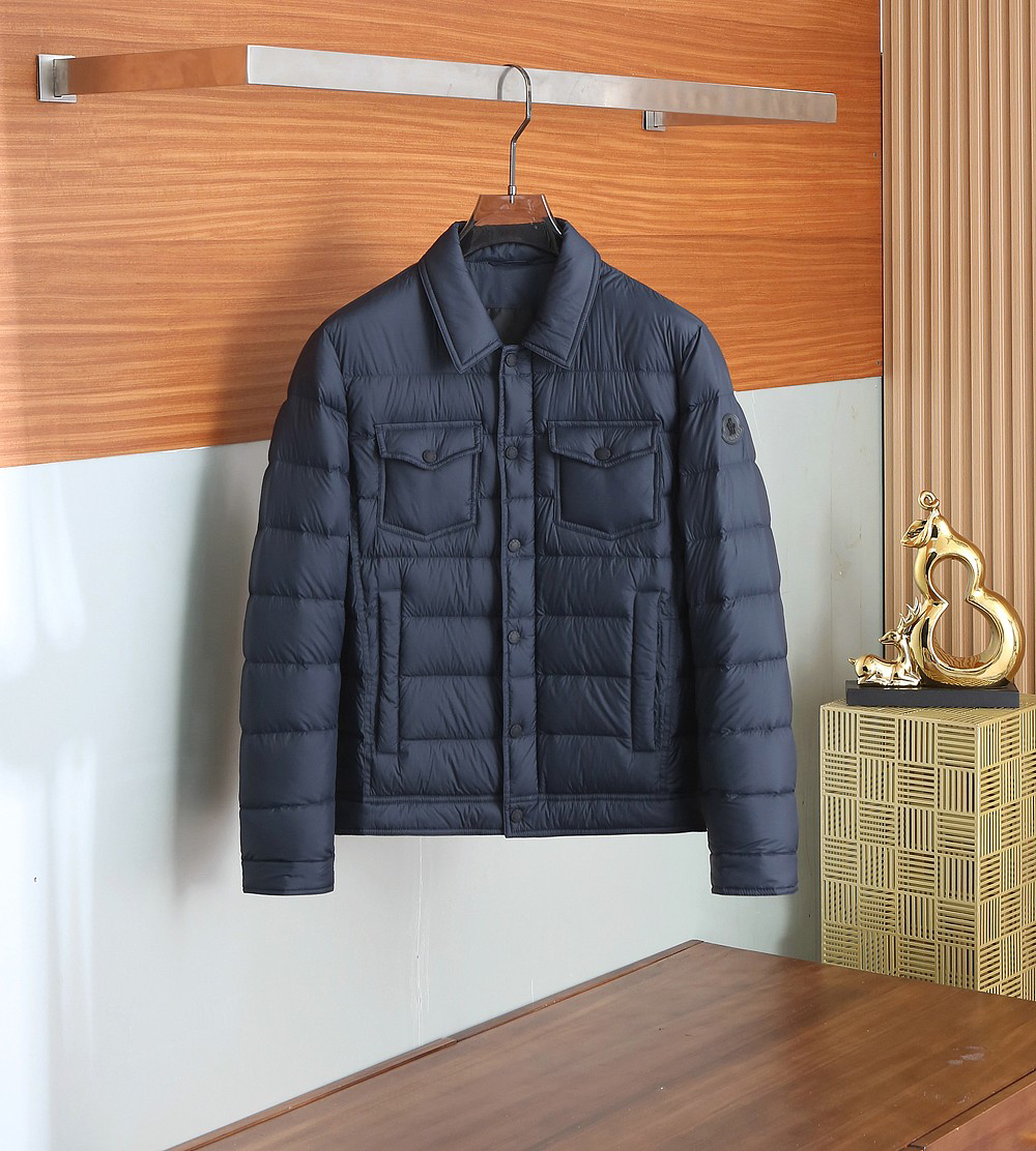 モンクレール「Moncler」秋冬 ダウンジャケット