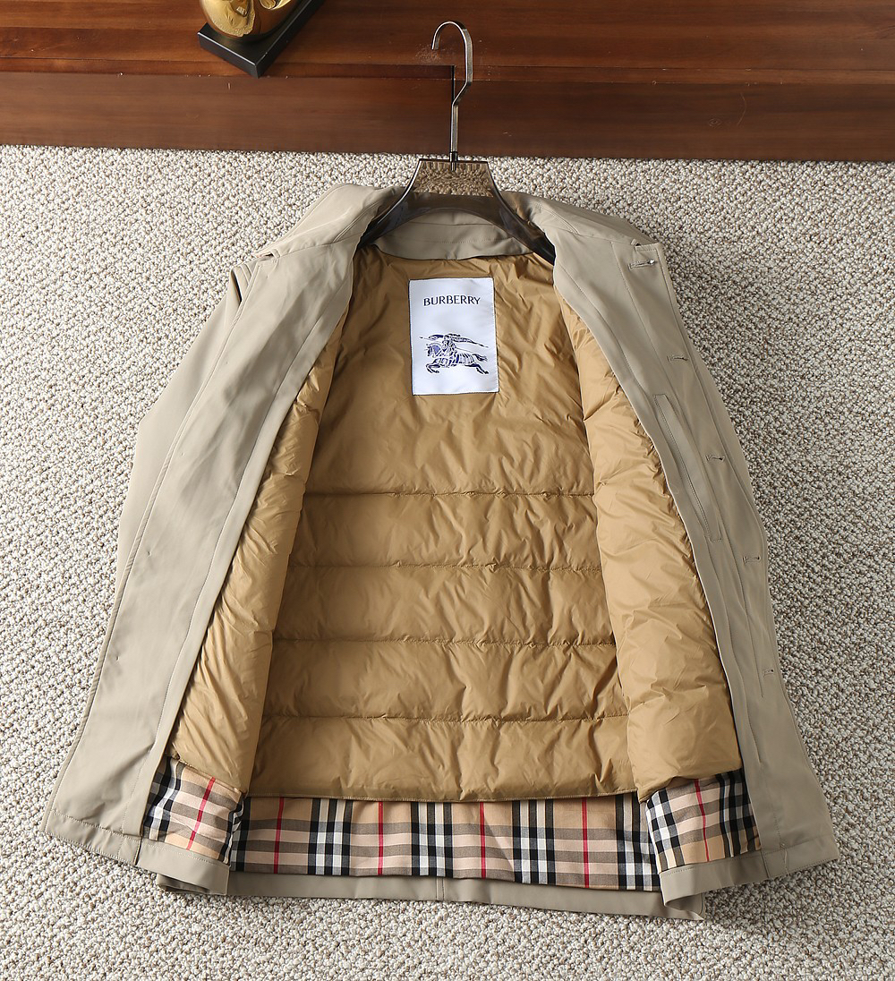 バーバリー「Burberry」秋冬 クイルティッドダウンジャケット