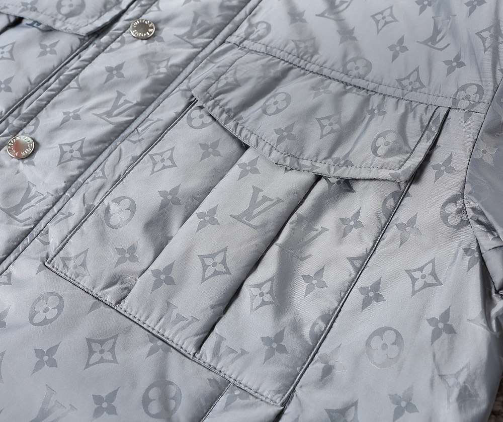 ルイ・ヴィトン「Louis Vuitton」秋冬コレクション クイルテッド ジャケット