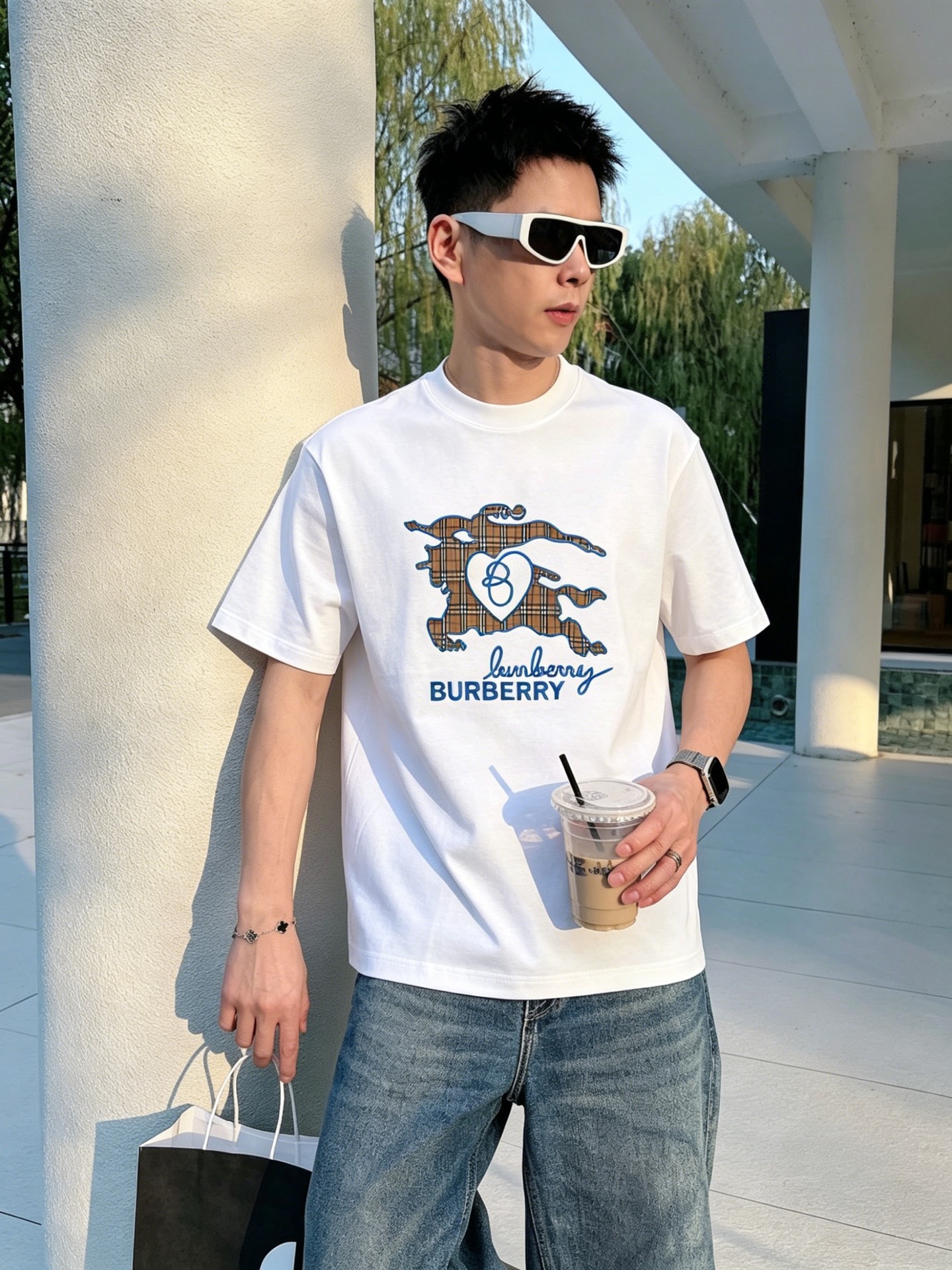 バーバリー「Burberry」ロゴプリントTシャツ / ショートスリーブ クルーネック