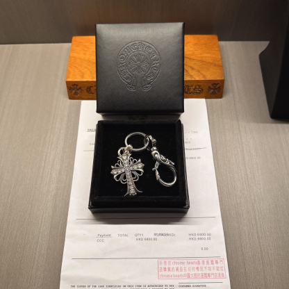 クロムハーツ「Chrome Hearts」キーホルダー＆バッグチャーム - トレンドシンボル