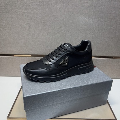 プラダ「Prada」プラダ プレミアムスニーカー (2026年春夏モデル) / レザースニーカー