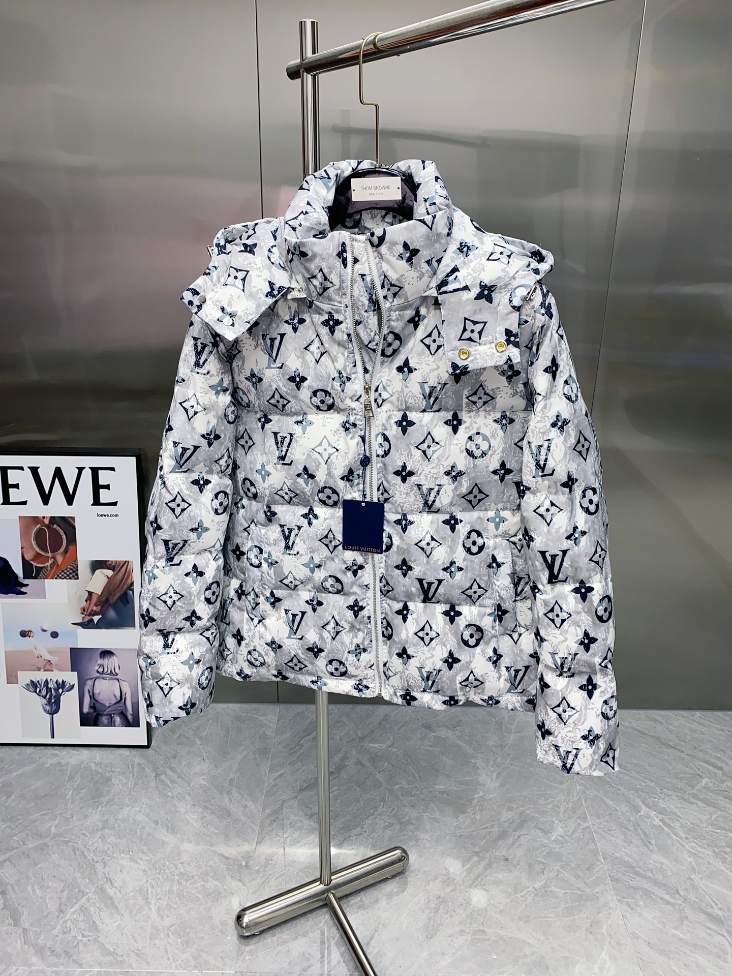 ルイ・ヴィトン「Louis Vuitton」秋冬フード付きダウンジャケット