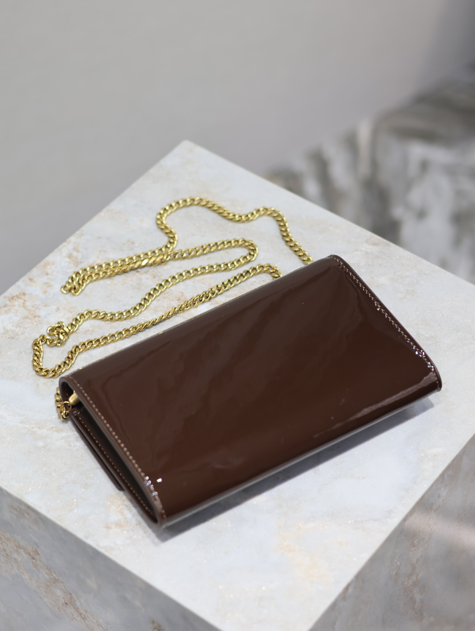 2026サンローラン「SAINT LAURENT UPTOWN チェーンウォレット