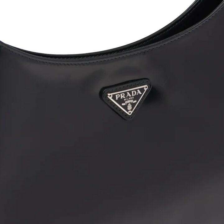 プラダ「Prada」クレオ ブラッシュドレザー ショルダーバッグ ブラック