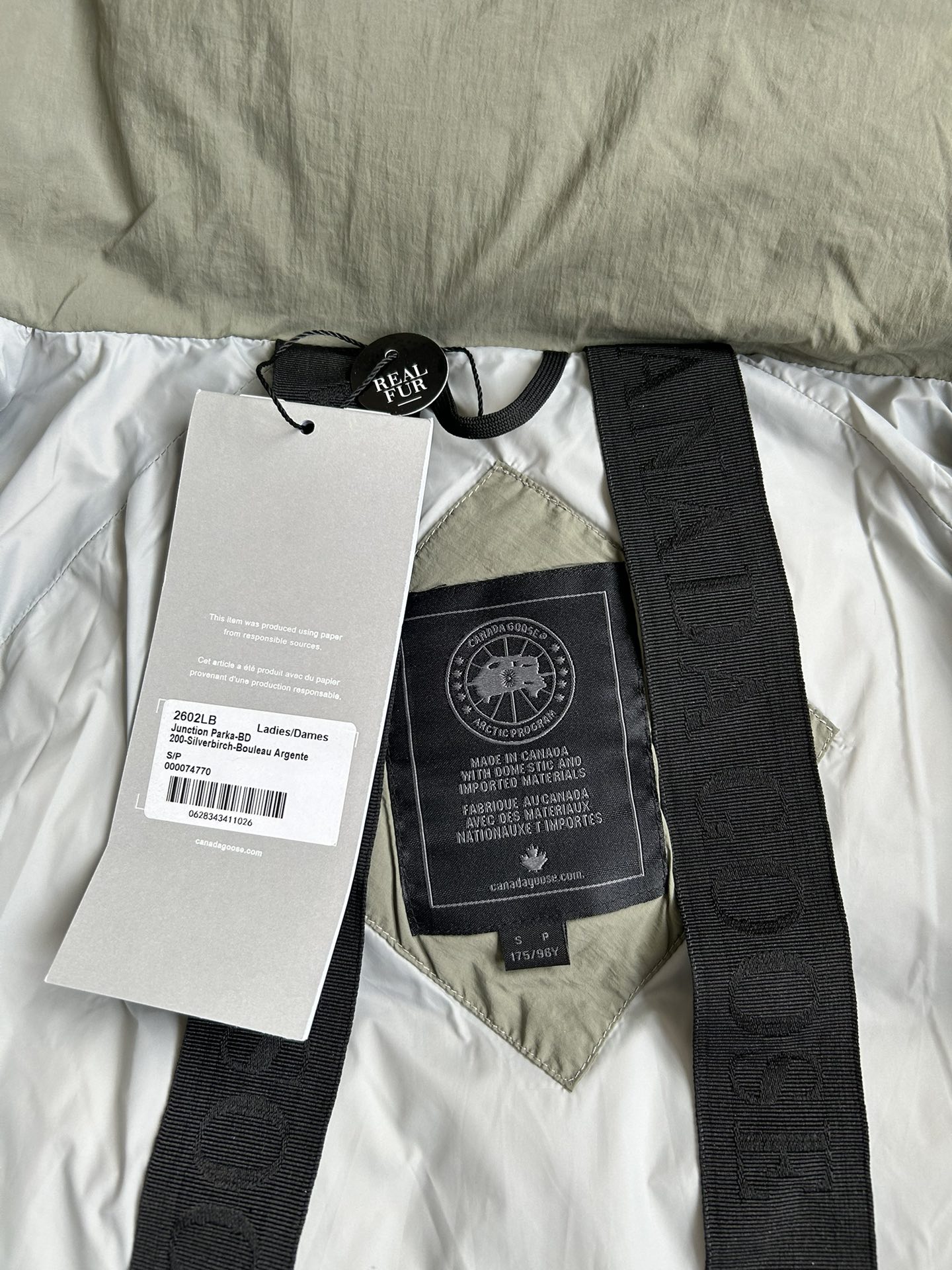 カナダグース「Canada Goose」秋冬フード付きダウンジャケット