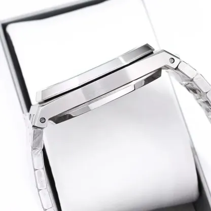 オーデマ ピゲ「Audemars Piguet」ロイヤルオーク エクストラシン42MM
