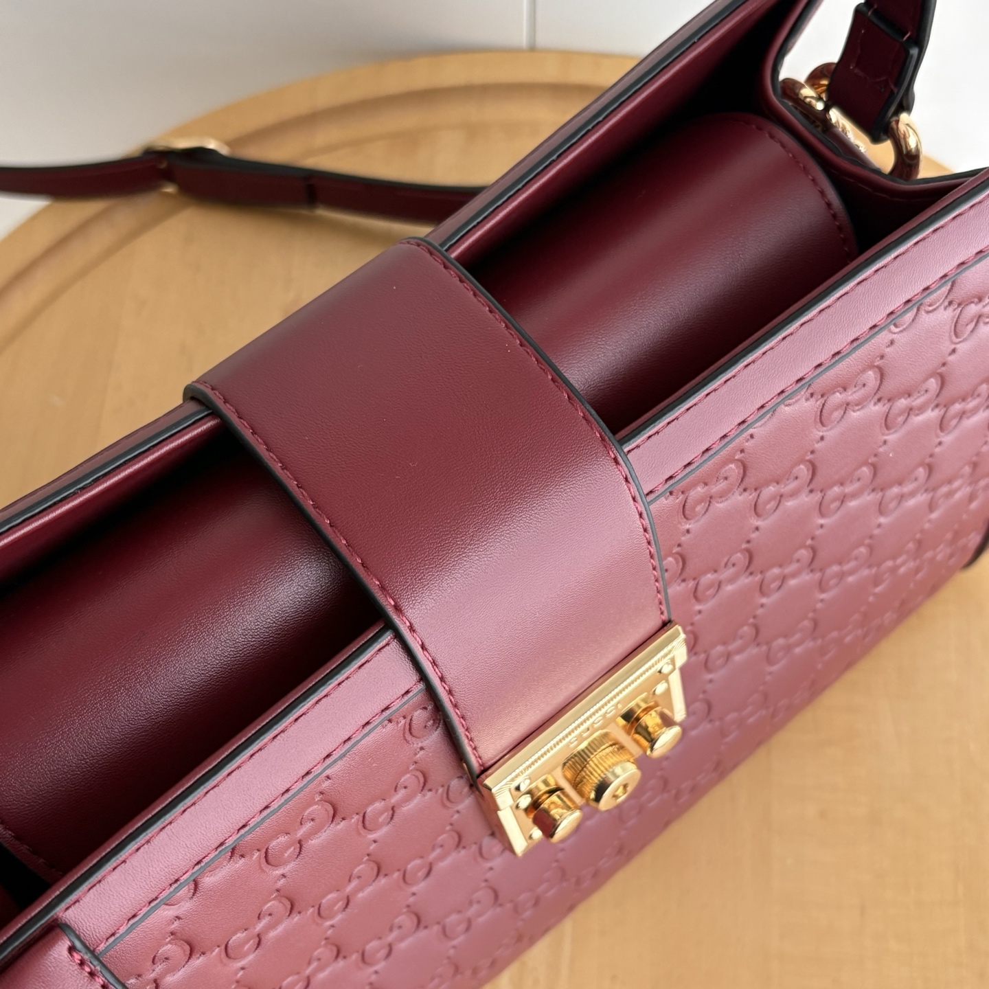 グッチ「Gucci」グッチ パドロック ミディアム トップハンドルバッグ / ハンドバッグ