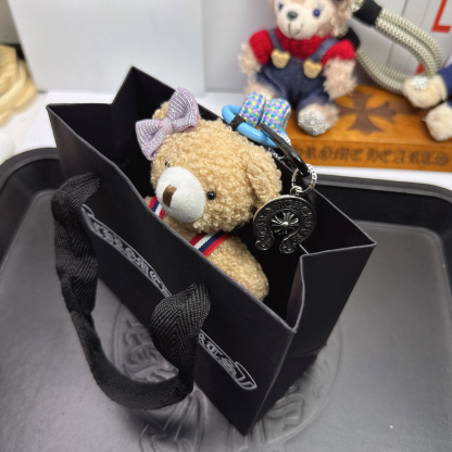 クロムハーツ「Chrome Hearts」バッグチャーム - すべてのトレンドバッグに合わせて、クールでキュートなスタイルを