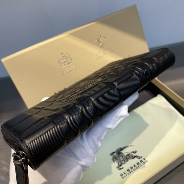 バーバリー「Burberry」メンズ シングルジップ スモール ウォレット