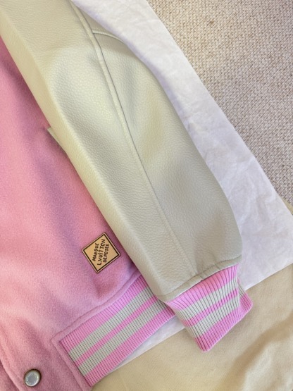 ルイ・ヴィトン「Louis Vuitton」モダンベースボールジャケット