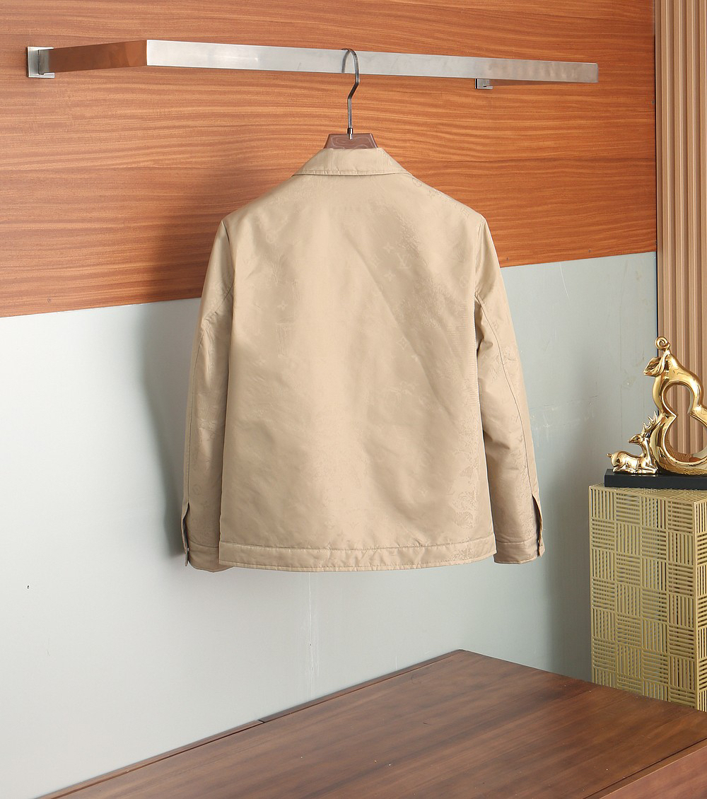 ルイ・ヴィトン「Louis Vuitton」秋冬コレクション クイルテッド ジャケット