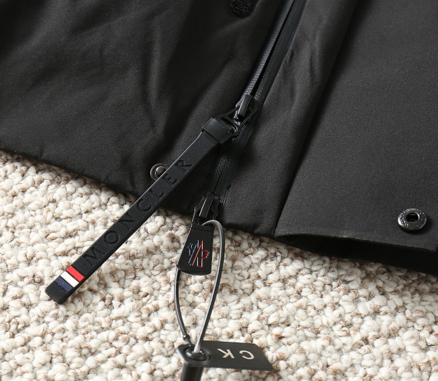 モンクレール「Moncler」秋冬 防风防水ダウンジャケット