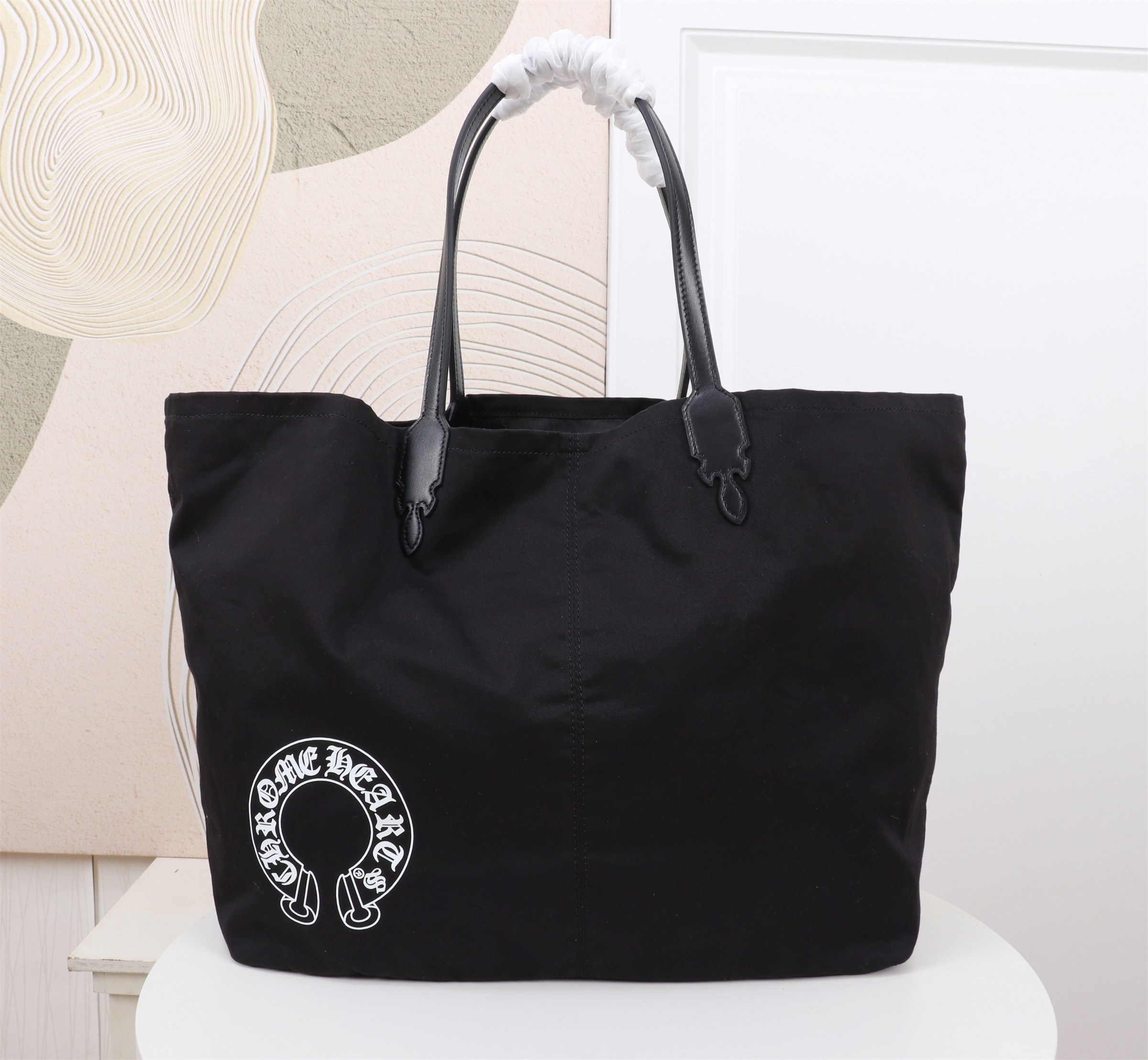 クロムハーツ「Chrome Hearts」十字架のトートバッグ