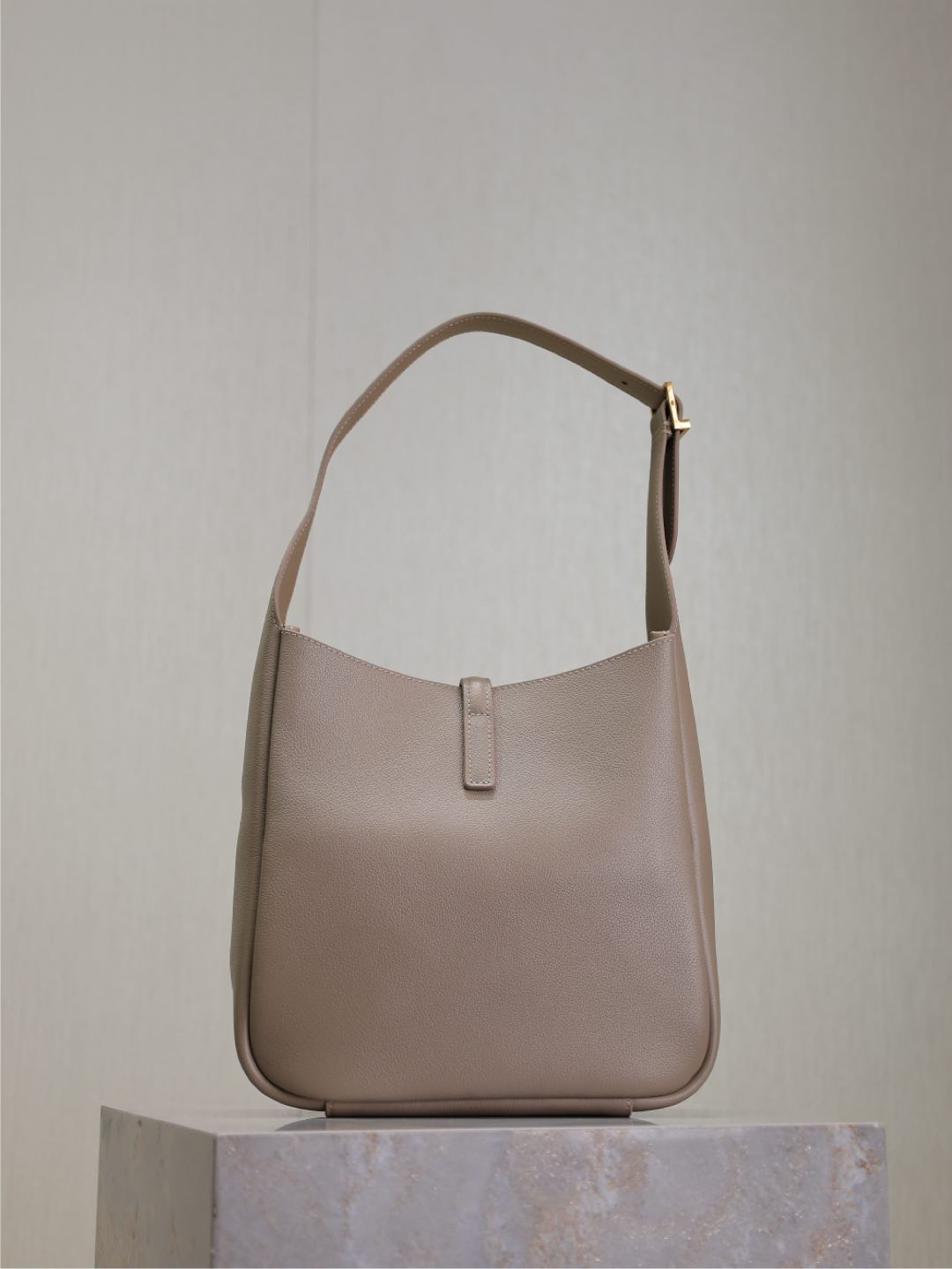 2026サンローラン「SAINT LAURENT LE 5 À 7 スモール ソフト ショルダーバッグ