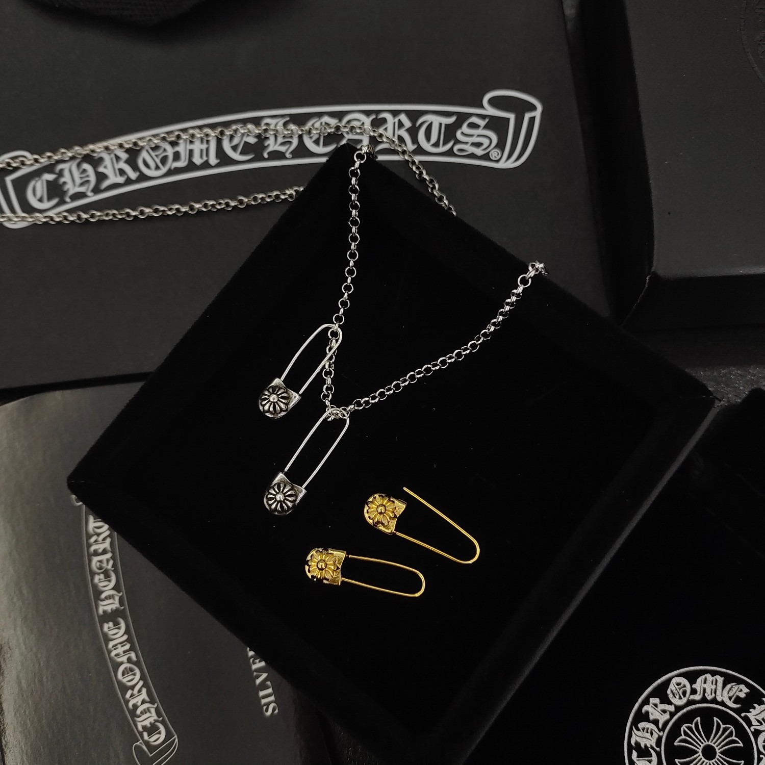 クロムハーツ「Chrome Hearts」クロムハーツ マルチピンイヤリング S925 マルチジュエリー
