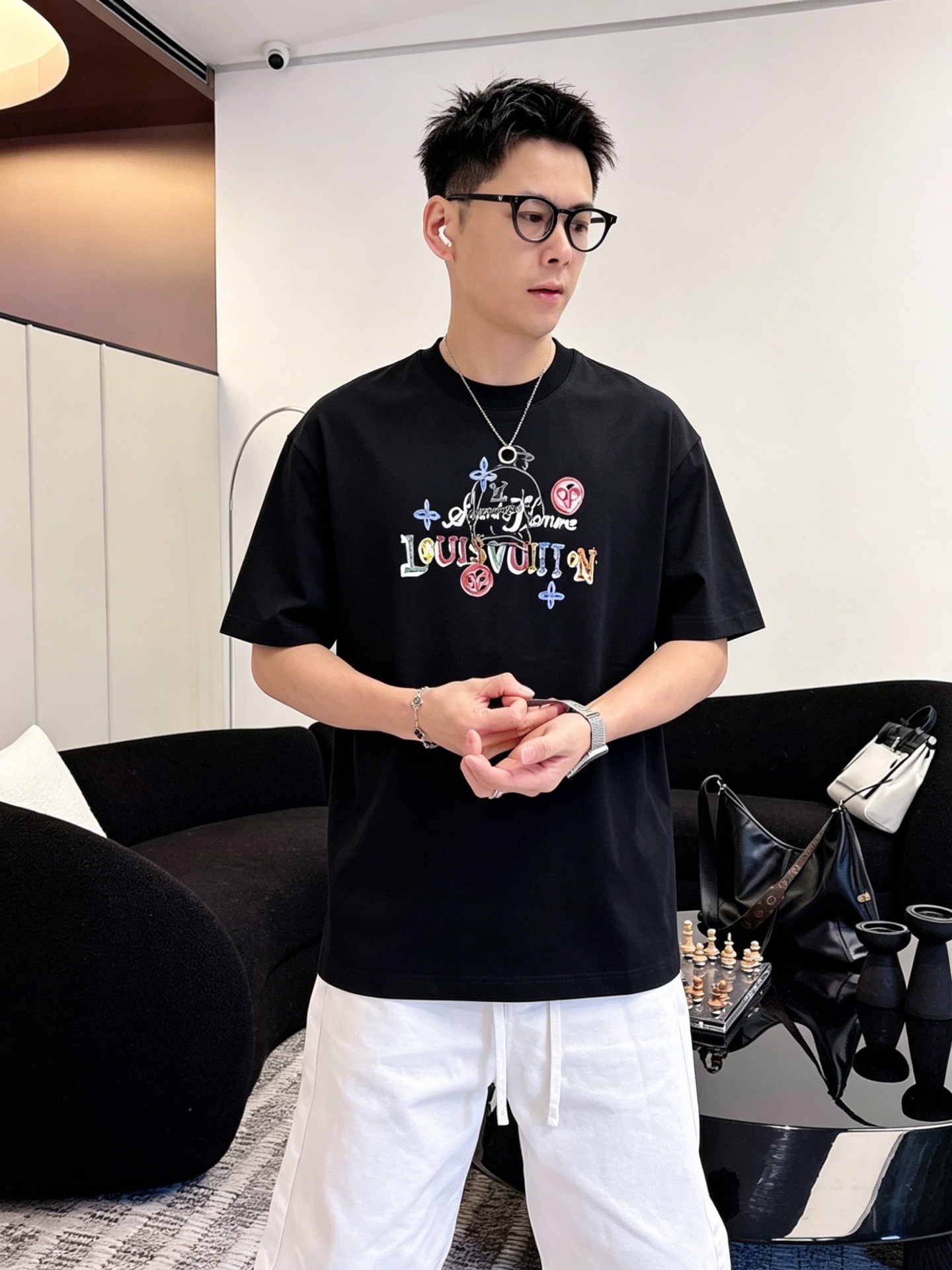 ルイ・ヴィトン「Louis Vuitton」ロゴプリントTシャツ / ショートスリーブ クルーネック