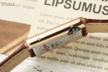 カルティエ［Cartier］タンク マスト ドゥ 自動巻き腕時計33.7mm x 25.5mm