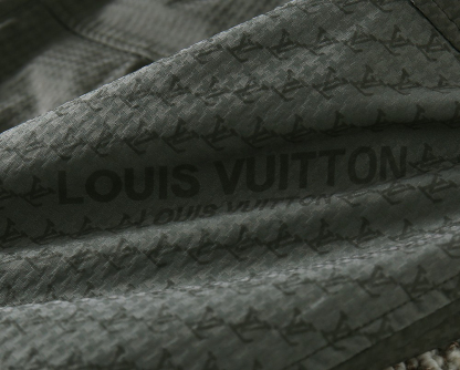 ルイ・ヴィトン「Louis Vuitton」秋冬コレクション クイルテッド ジャケット
