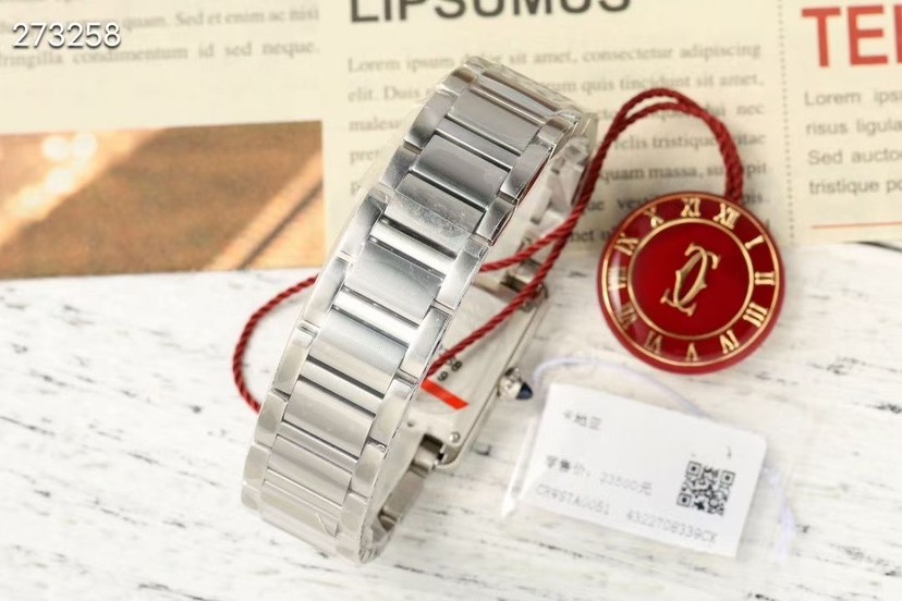 カルティエ［Cartier］タンク マスト ソーラービート ウォッチ 29.5mm x 22mm