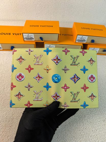 ルイ・ヴィトン「Louis Vuitton」ルイ・ヴィトン パスポートカバー Monogram Donuts M28281 / パスポートケース