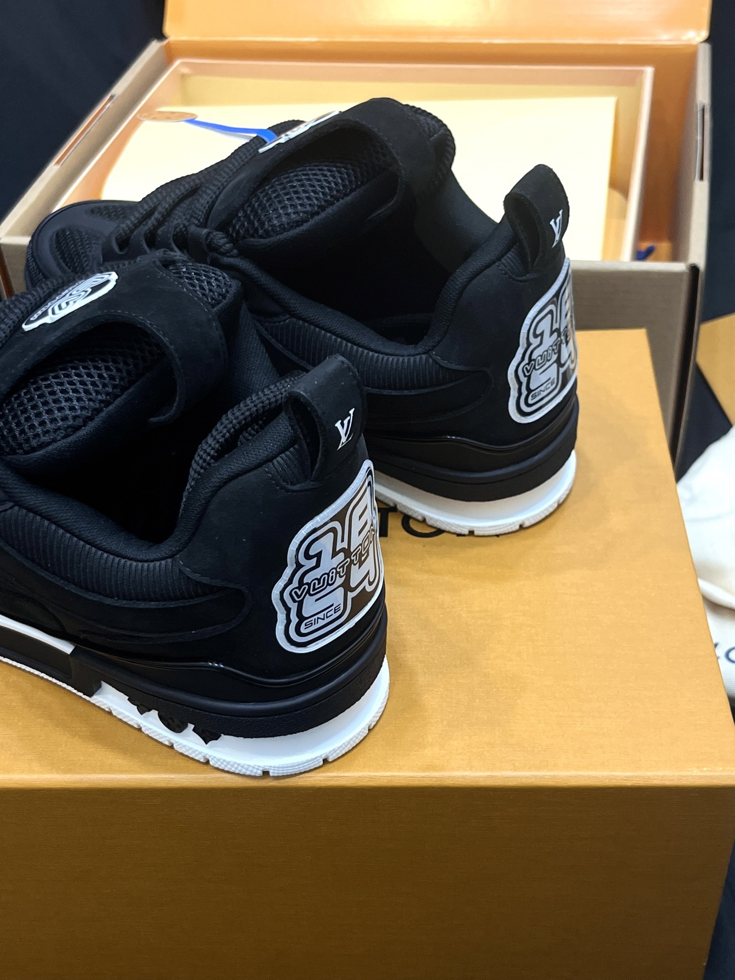 ルイ・ヴィトン「Louis Vuitton」ルイ・ヴィトン トレーナー スニーカー / レザースニーカー