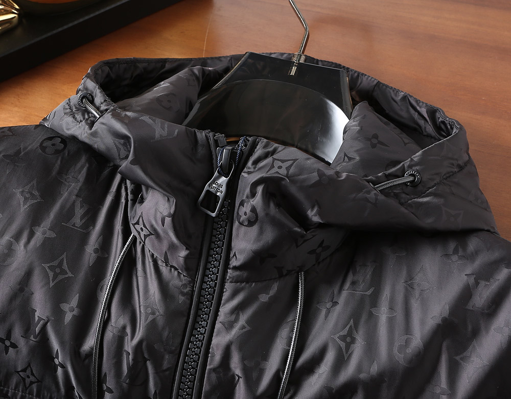 ルイ・ヴィトン「Louis Vuitton」秋冬コレクション クイルテッド ジャケット