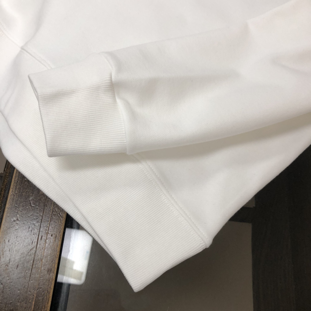 グッチ「Gucci」ユニセックス デジタルプリント ラウンドネック スウェットシャツ