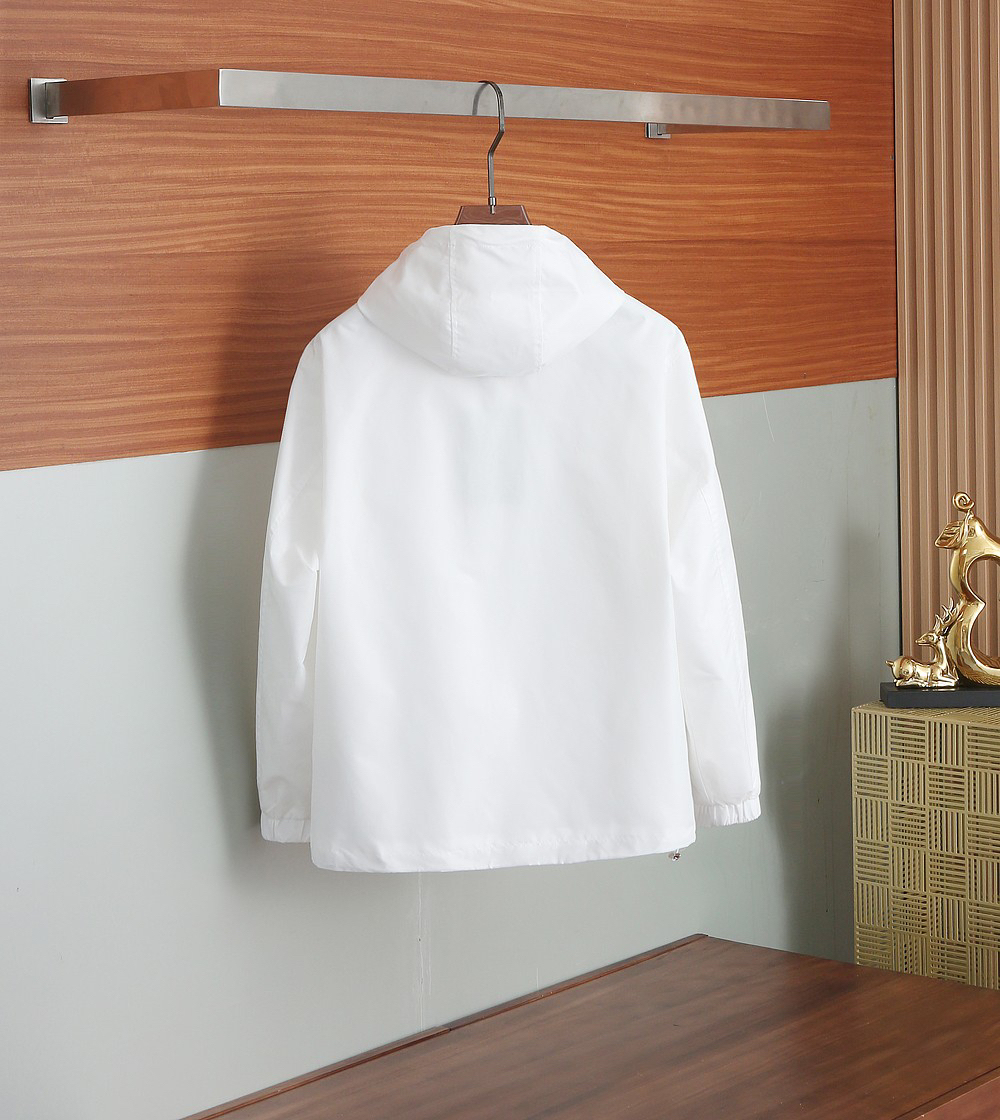 プラダ「Prada」秋冬 フード付きアウター