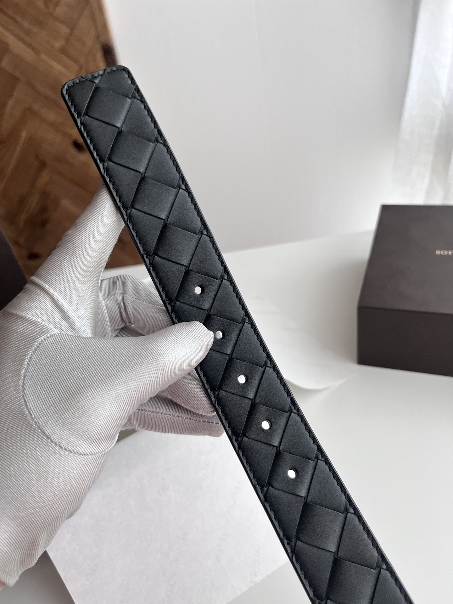 ボッテガ・ヴェネタ「Bottega Veneta」イントレチャート リバーシブル ベルト