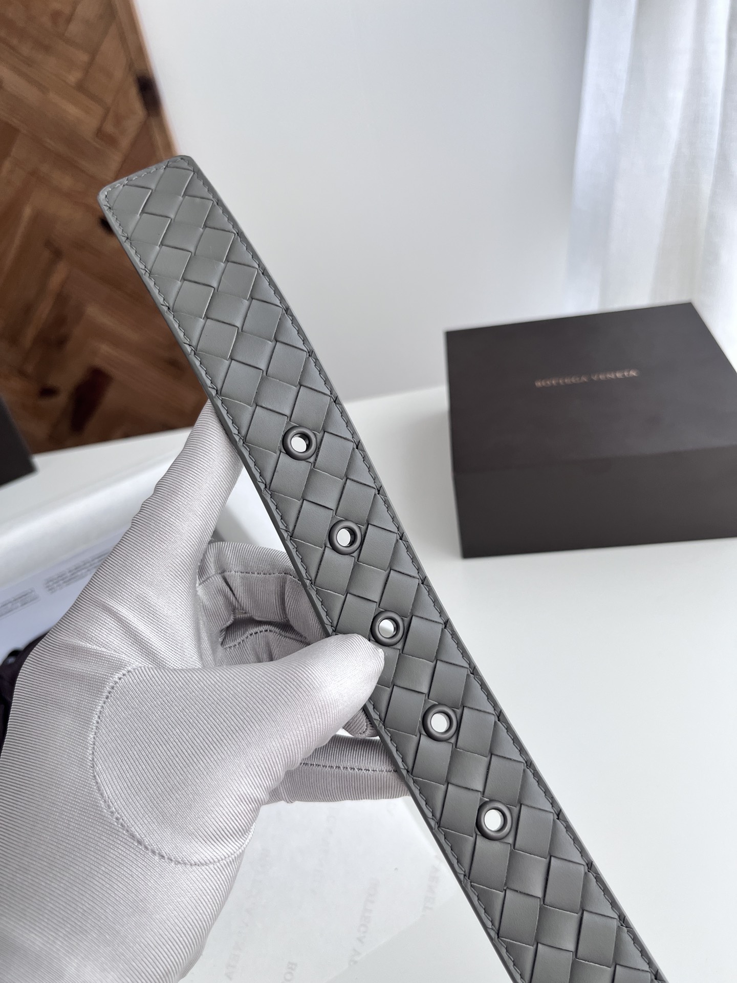 ボッテガ・ヴェネタ「Bottega Veneta」イントレチャート リバーシブル ベルト