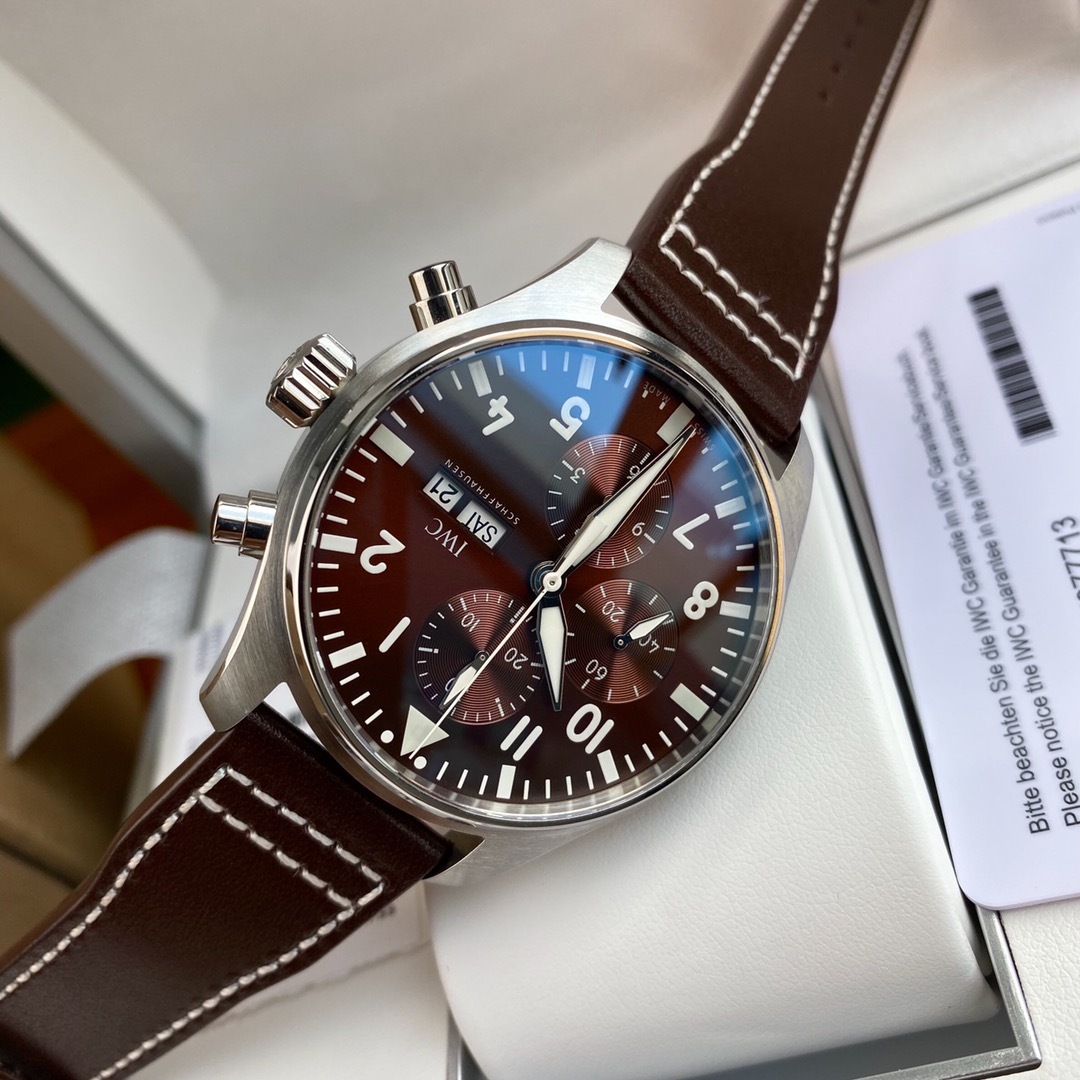 IWC パイロットウォッチ クロノグラフ 43mm「3色」
