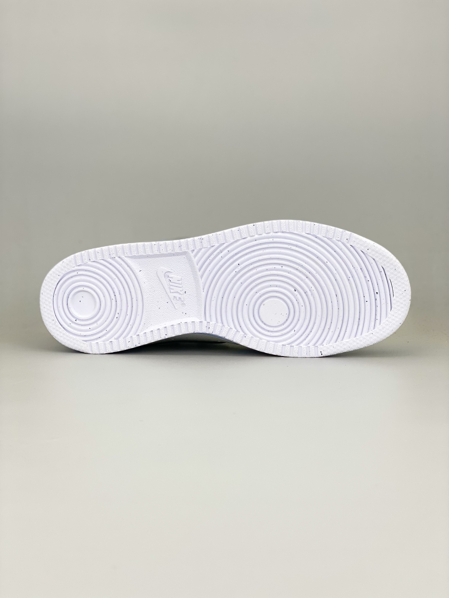 ナイキ「Nike」アライアンス製品 ク ロー カジュアルスニーカー