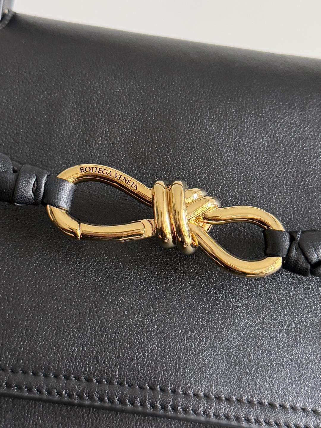 ボッテガ・ヴェネタ「Bottega Veneta」ボッテガ ヴェネタ チャオ チャオ レザートートバッグ