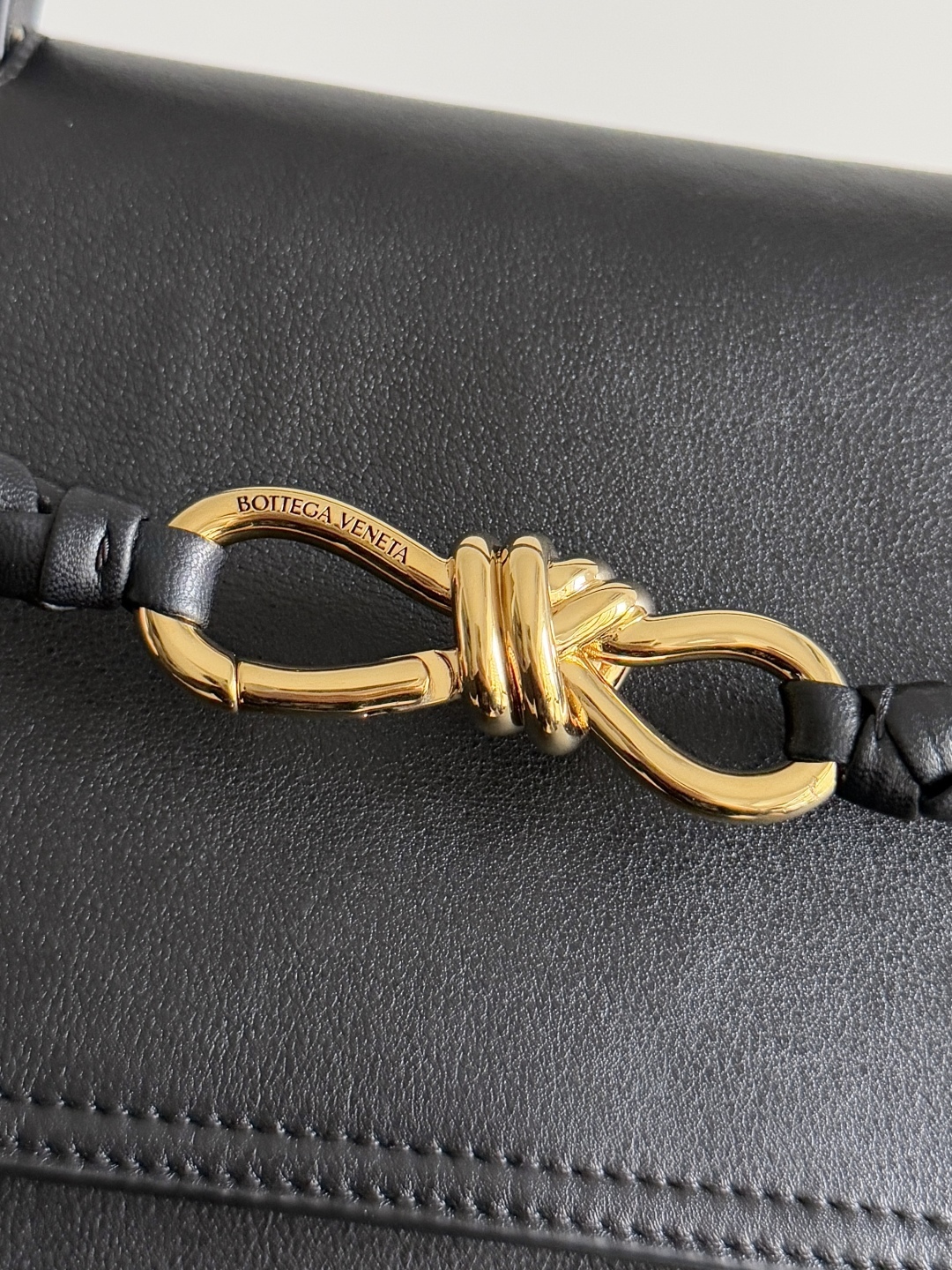 ボッテガ・ヴェネタ「Bottega Veneta」ボッテガ ヴェネタ チャオ チャオ レザートートバッグ