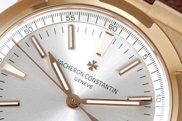 ヴァシュロン コンスタンタン「Vacheron Constantin」オーバーシーズ 4500V 41mm  腕時計