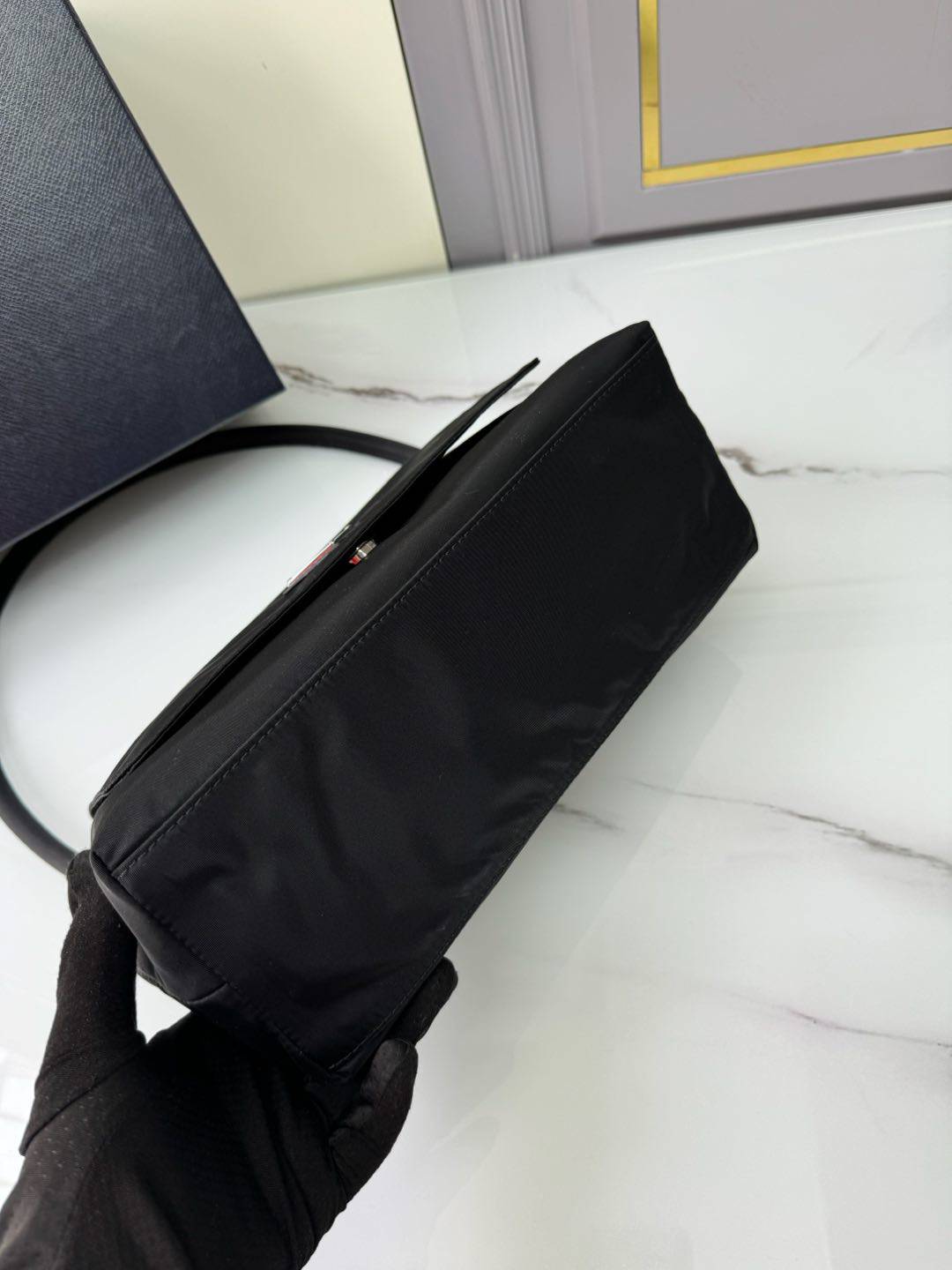 プラダ「Prada」フラップデザイン マルチトート トートバッグ